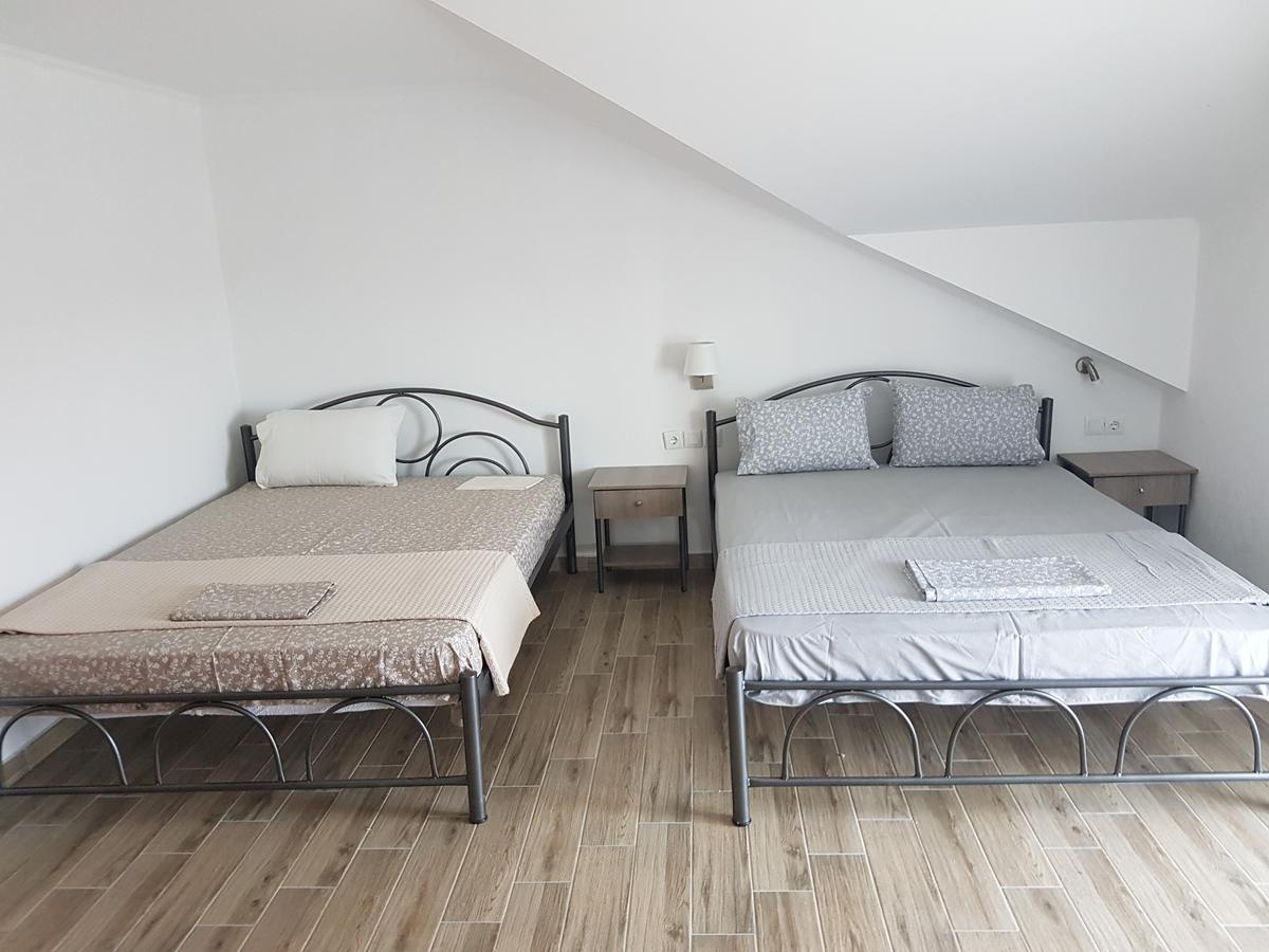 Vrasná Villa Giannis Apartments מראה חיצוני תמונה
