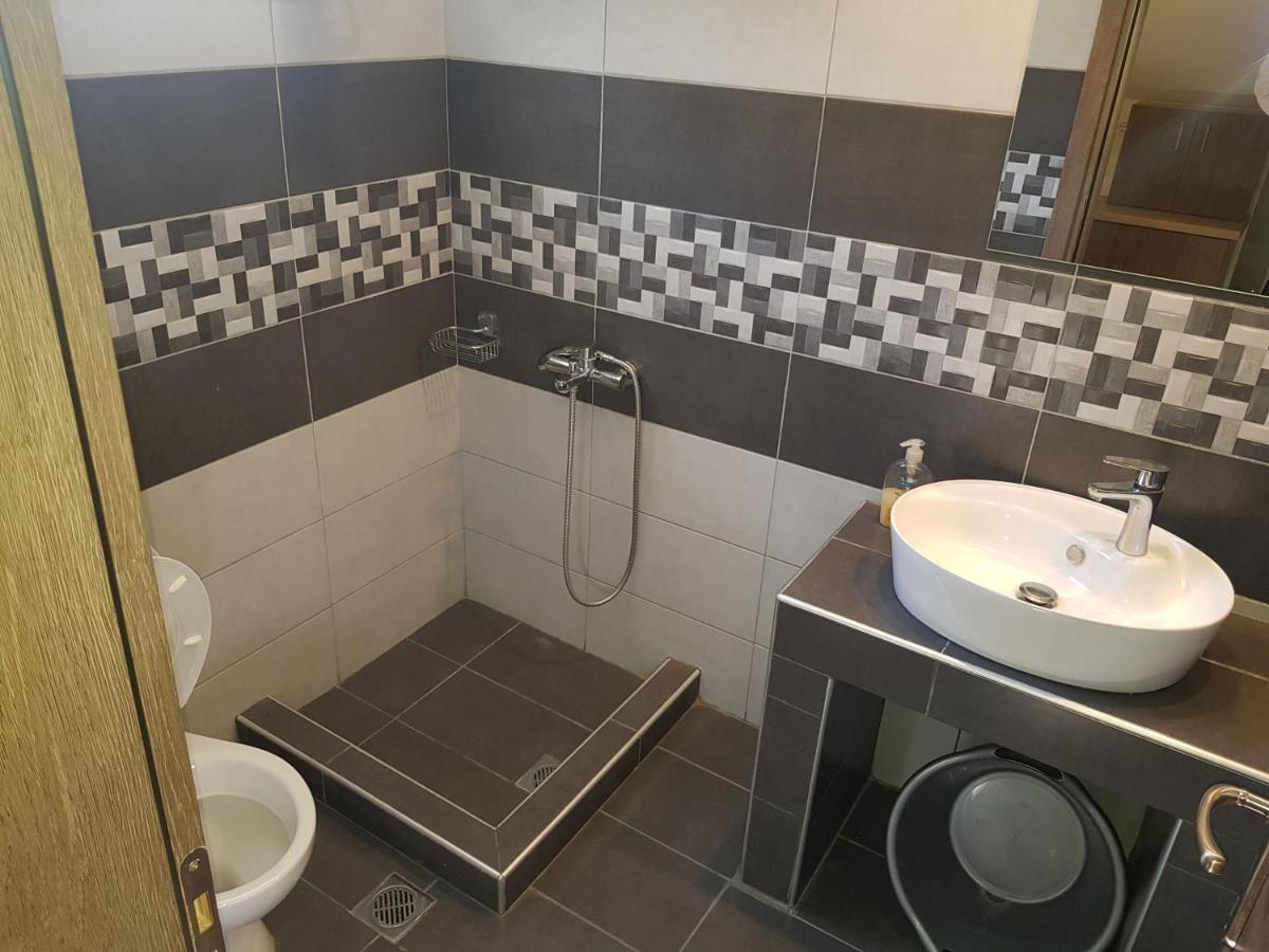 Vrasná Villa Giannis Apartments מראה חיצוני תמונה